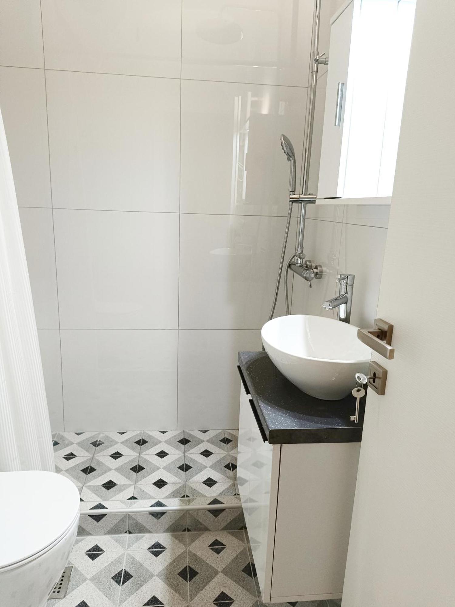 Golden Apartment In Victoria أثينا المظهر الخارجي الصورة